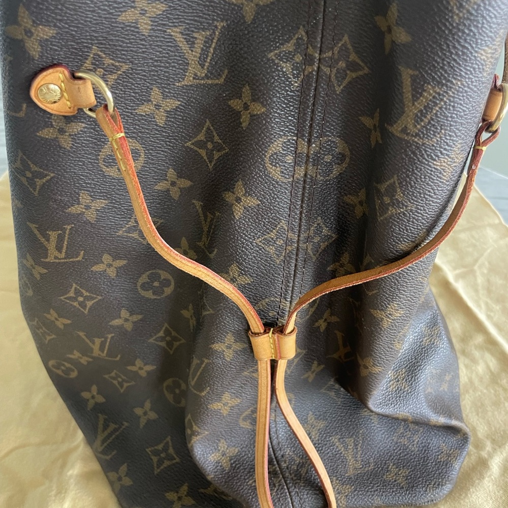 Louis Vuitton LV Neverfull GM Monogram Print w/ Original Dustbag in Largest Size - Picture 4 of 9